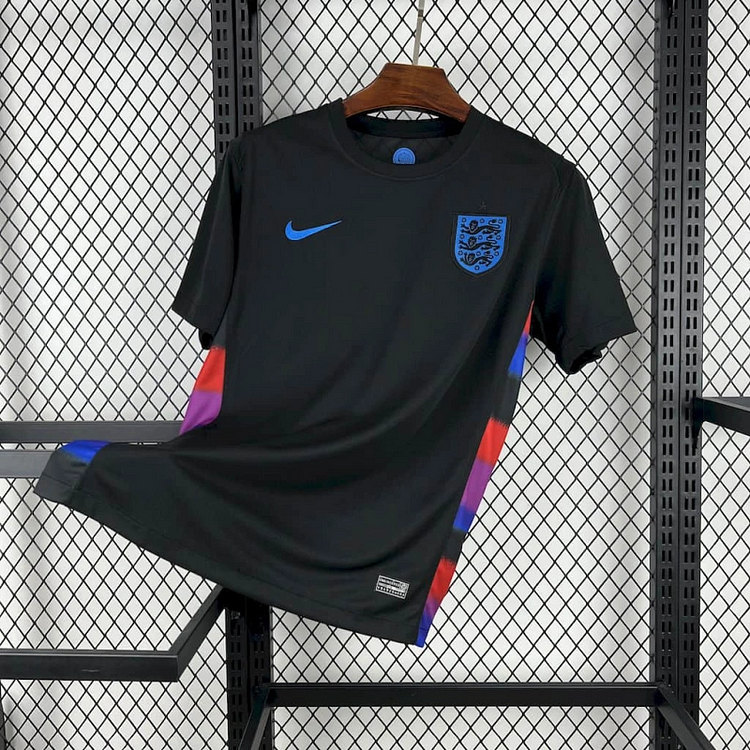 Inglaterra visitante 2025-2026