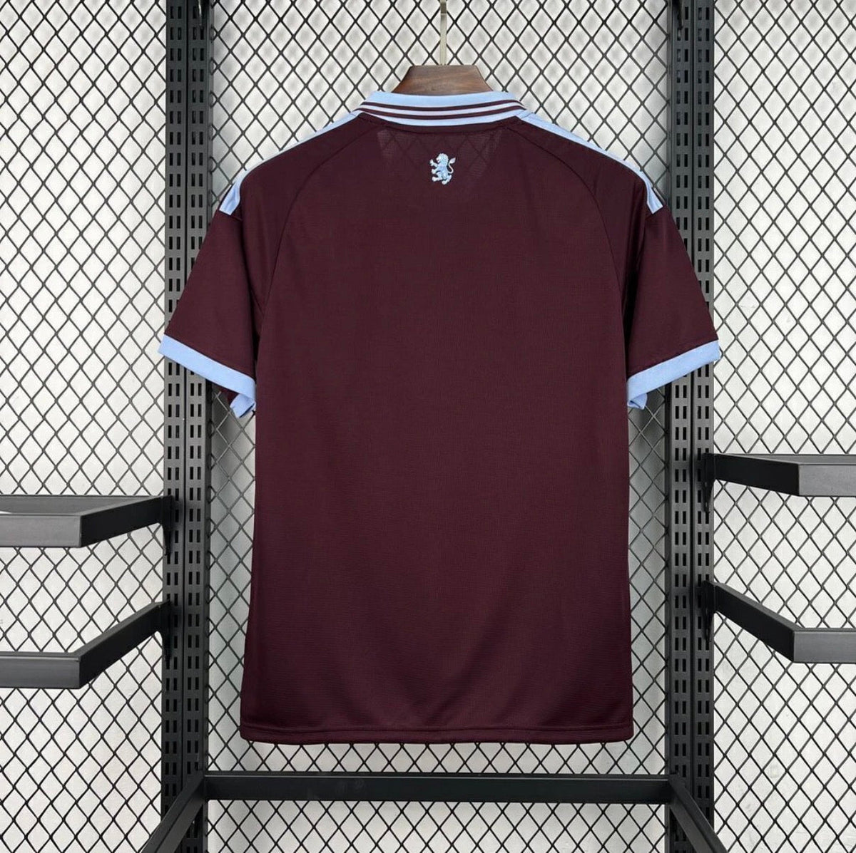 Aston Villa domicile 2026-2027