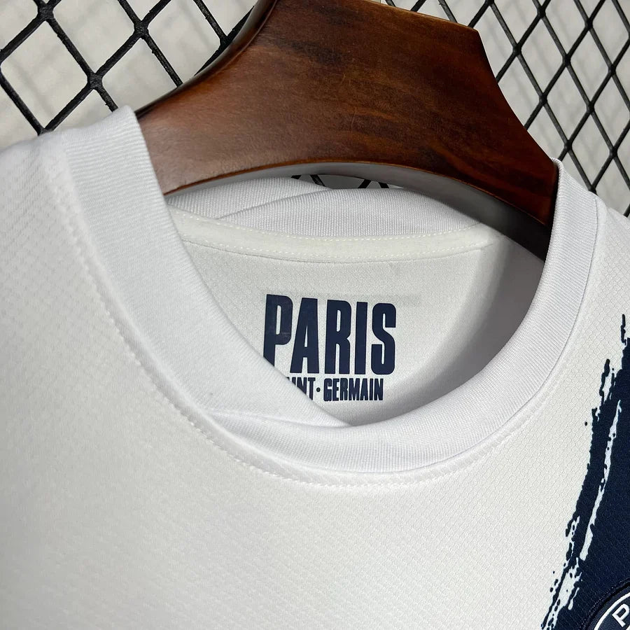 Paris (PSG) away 2024-2025