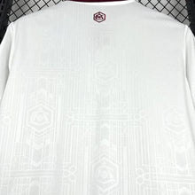 Tercera equipación del Arsenal 2025-2026