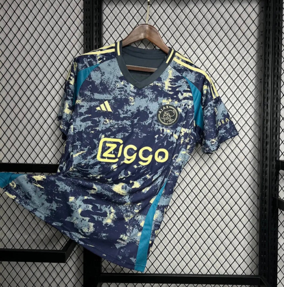 Ajax extérieur 2024-2025