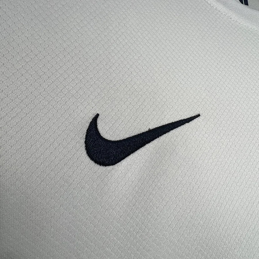 Paris (PSG) away 2024-2025