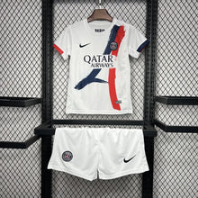 Ensemble Short Paris (PSG) extérieur 2024-2025