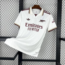 Tercera equipación del Arsenal 2025-2026