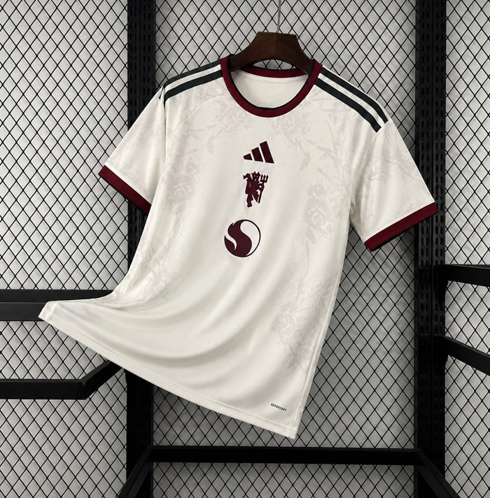 Manchester United third 2026-2027