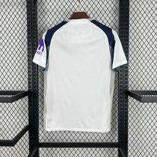 Tottenham domicile 2025-2026
