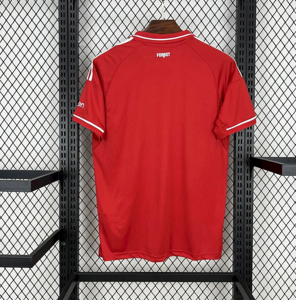 Nottingham Forest local 2025-2026