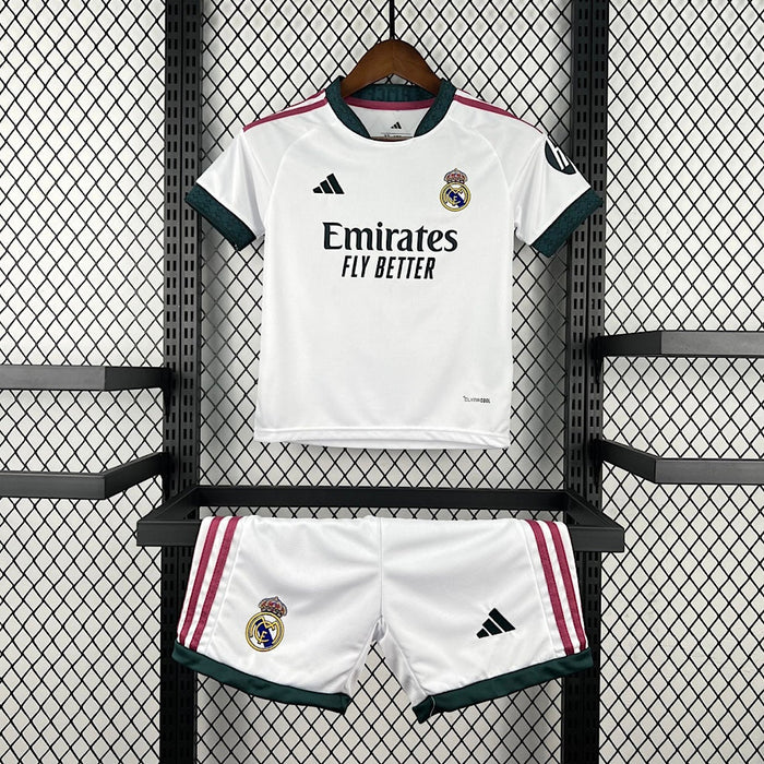 Ensemble short Real Madrid domicile 2026-2027