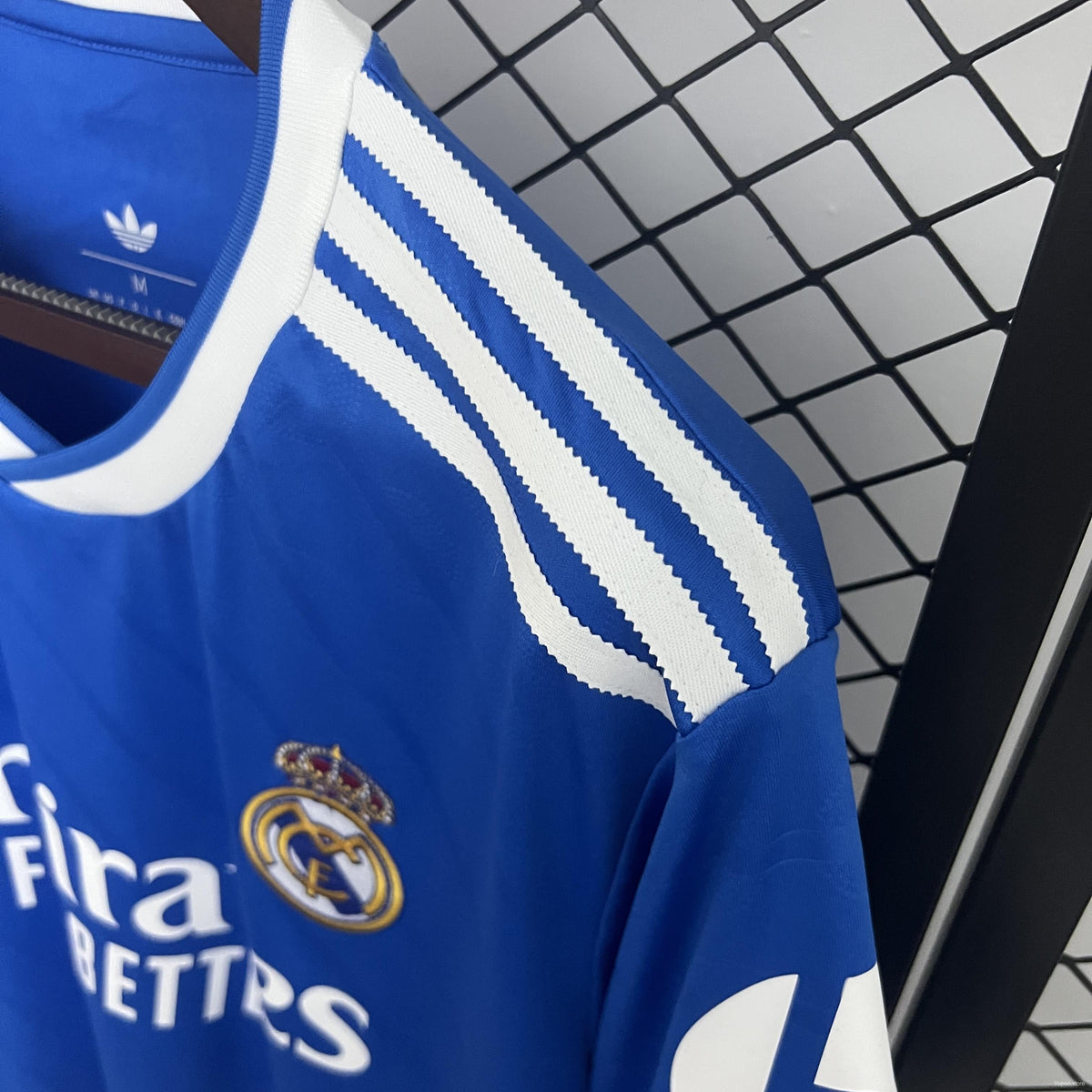 Tercera equipación del Real Madrid 2025-2026