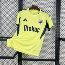 Tercera de Fenerbahce 2025-2026