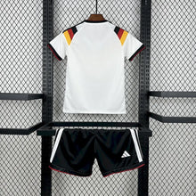 Conjunto de pantalón corto Alemania local 2026-2027