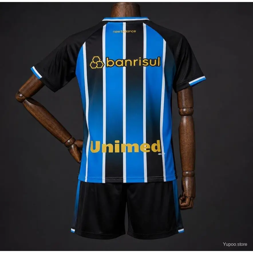 Ensemble short Gremio domicile 2026-2027