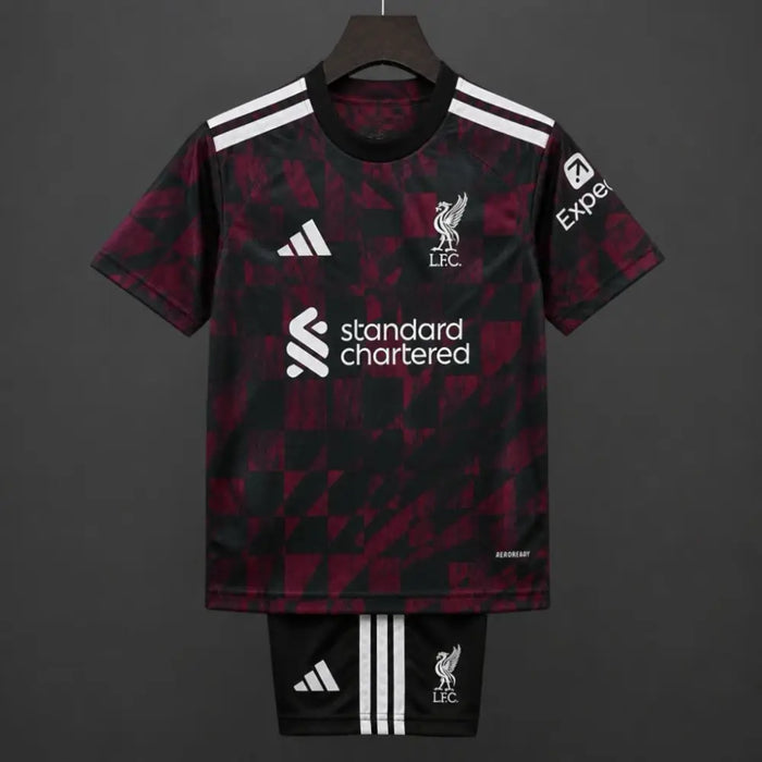 Ensemble short Liverpool third 2026-2027