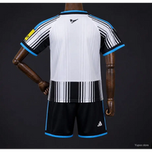 Ensemble short Newcastle domicile 2026-2027