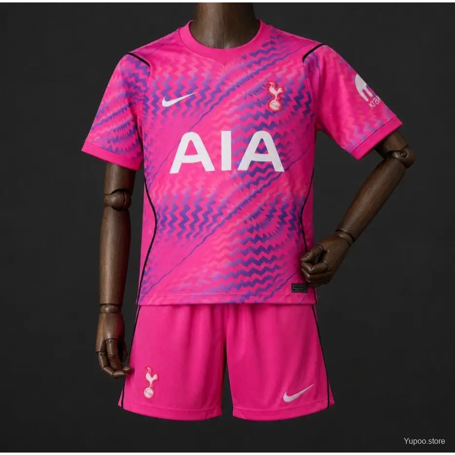 Ensemble short Tottenham gardien rose 2026-2027
