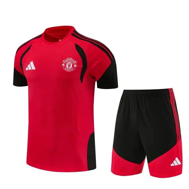 Ensemble short Manchester United domicile training 2026-2027