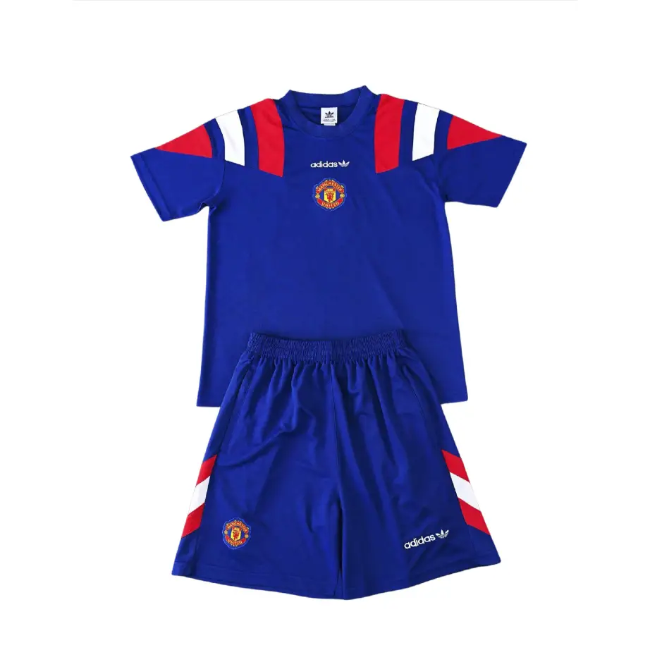 Ensemble short Manchester United training rétro 2026-2027